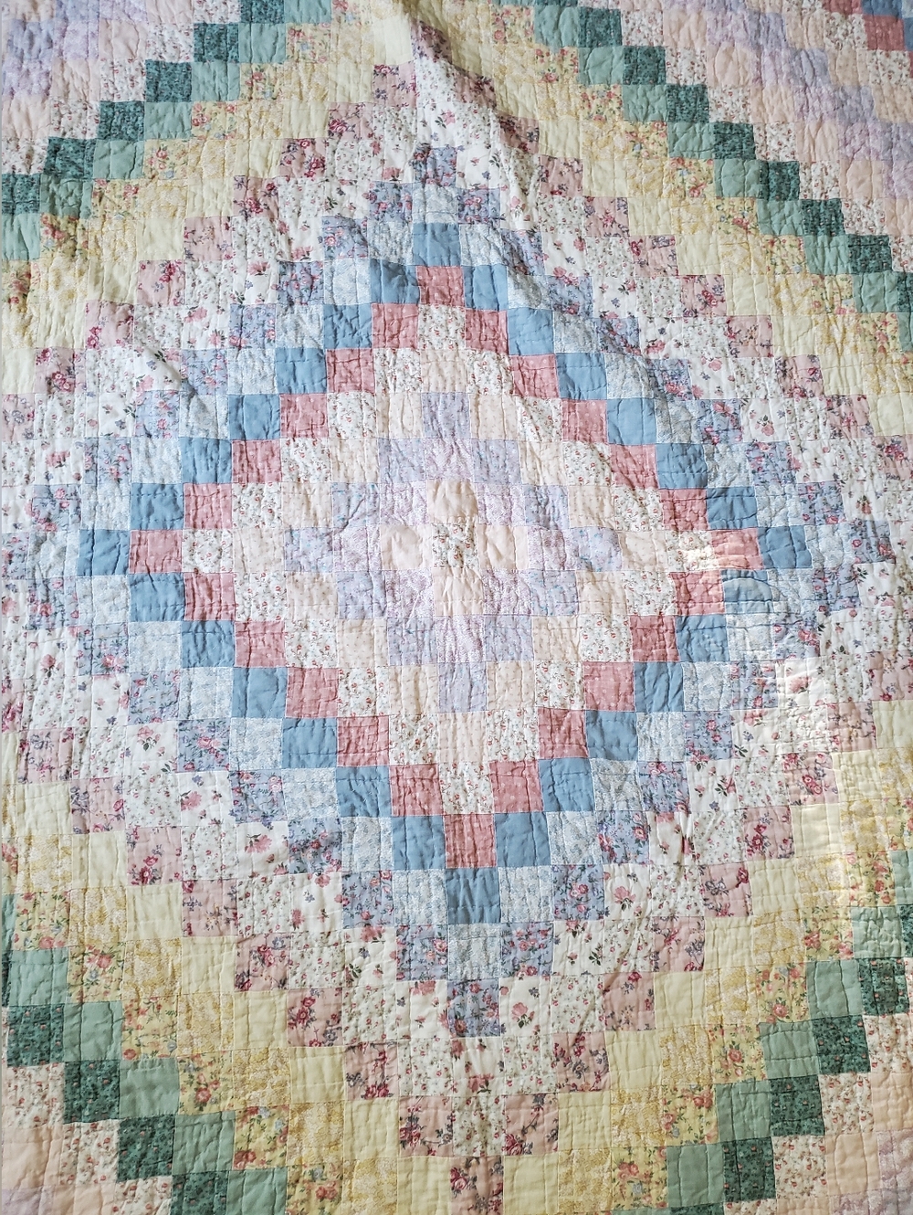 Beautiful Vintage Quilt